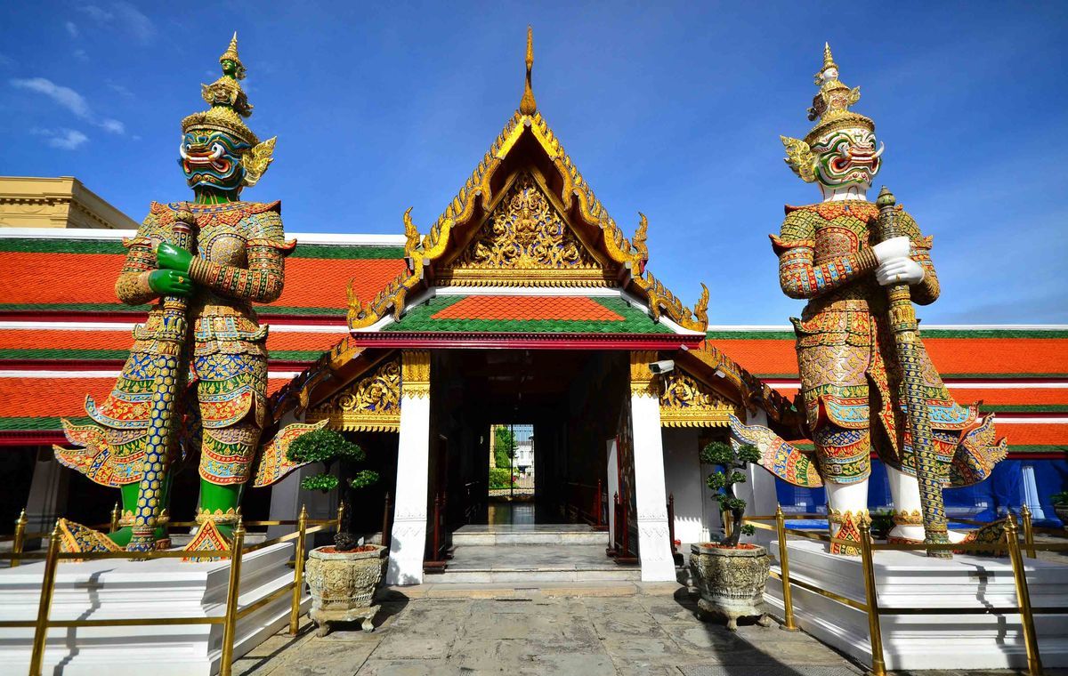 Храм-Изумрудного-Будды-Бангкок.jpg