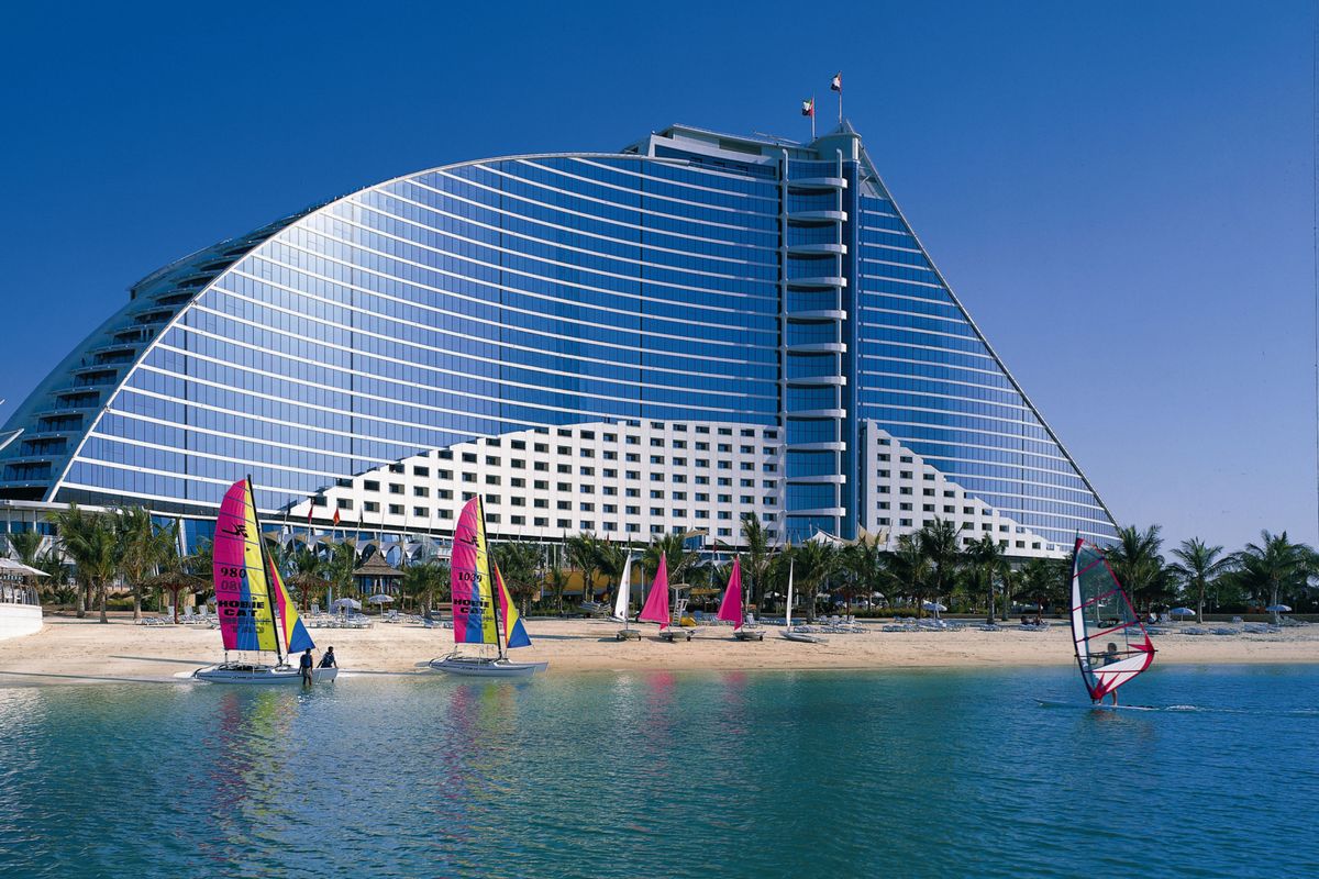 Jumeirah-Beach-Dubai-Hotel.jpg