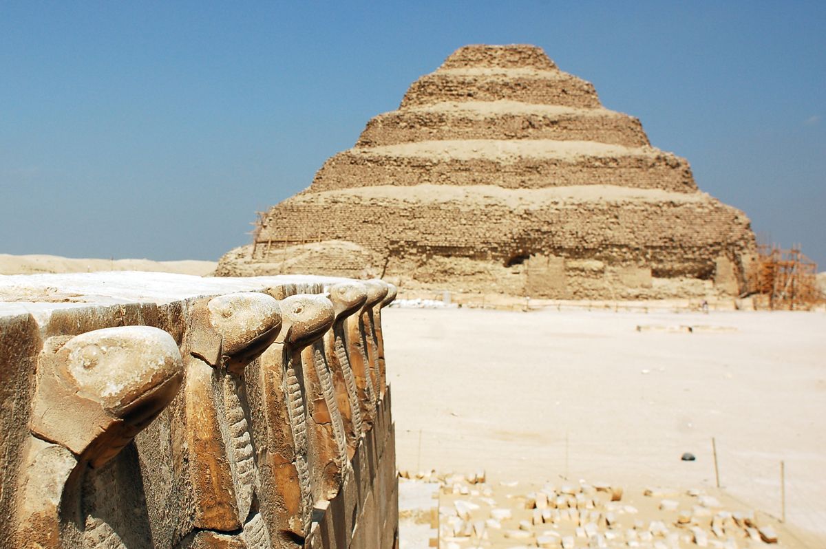 Пирамида-Джосера-Саккара-Djoser-Egypt.jpg