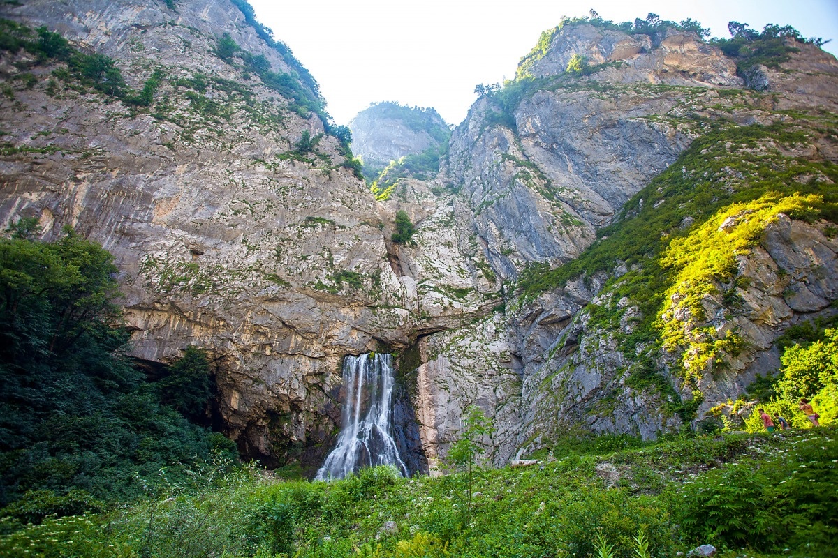 Абхазия-Гегский-водопад.jpg