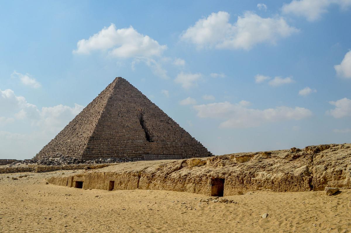Пирамида-Микерина.jpg