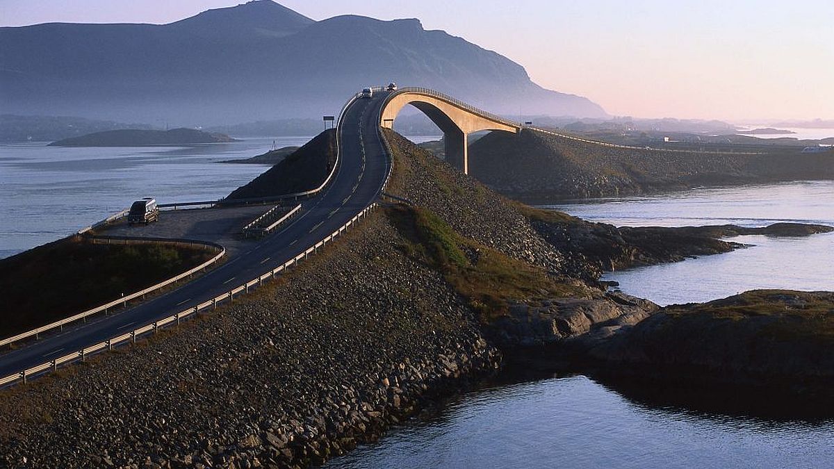 Атлантическая-дорога-Норвегия.jpg