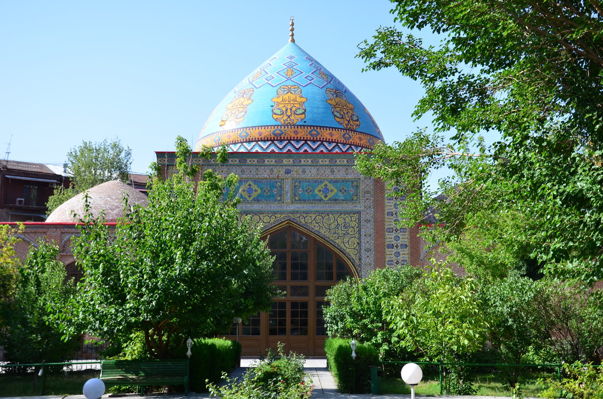 Голубая-мечеть-Ереван.jpg