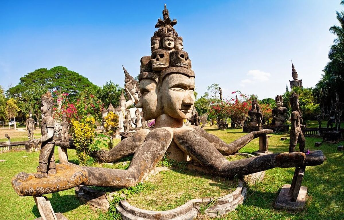Будда-парк-Лаос-buddha-park-2.jpg